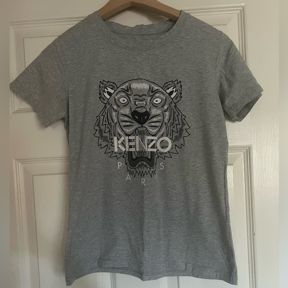 t-shirt size S